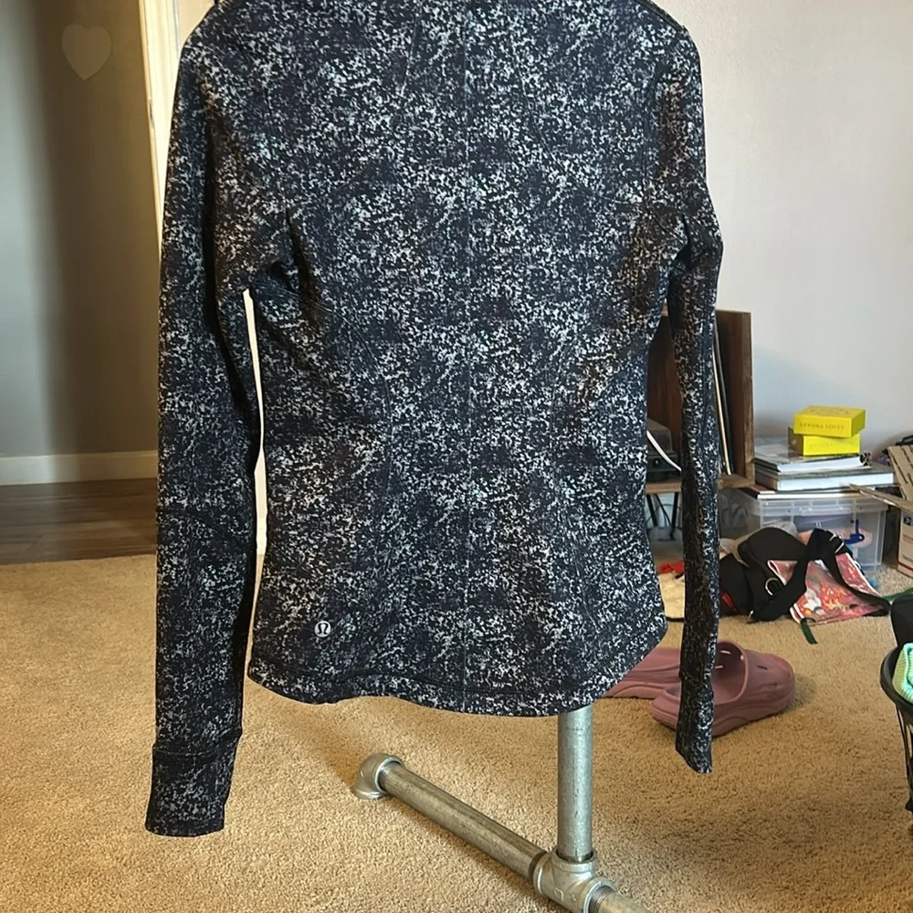 Lululemon Define Jacket - Picture 6 of 6